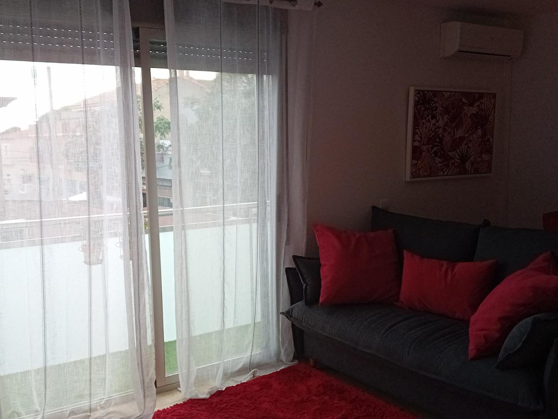 El Estudio De Mariposas,sofa Cama , Cocina Y Bano *